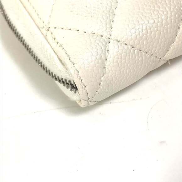 CHANEL White Caviar Leather Logo Wallet - Picture 14 of 16